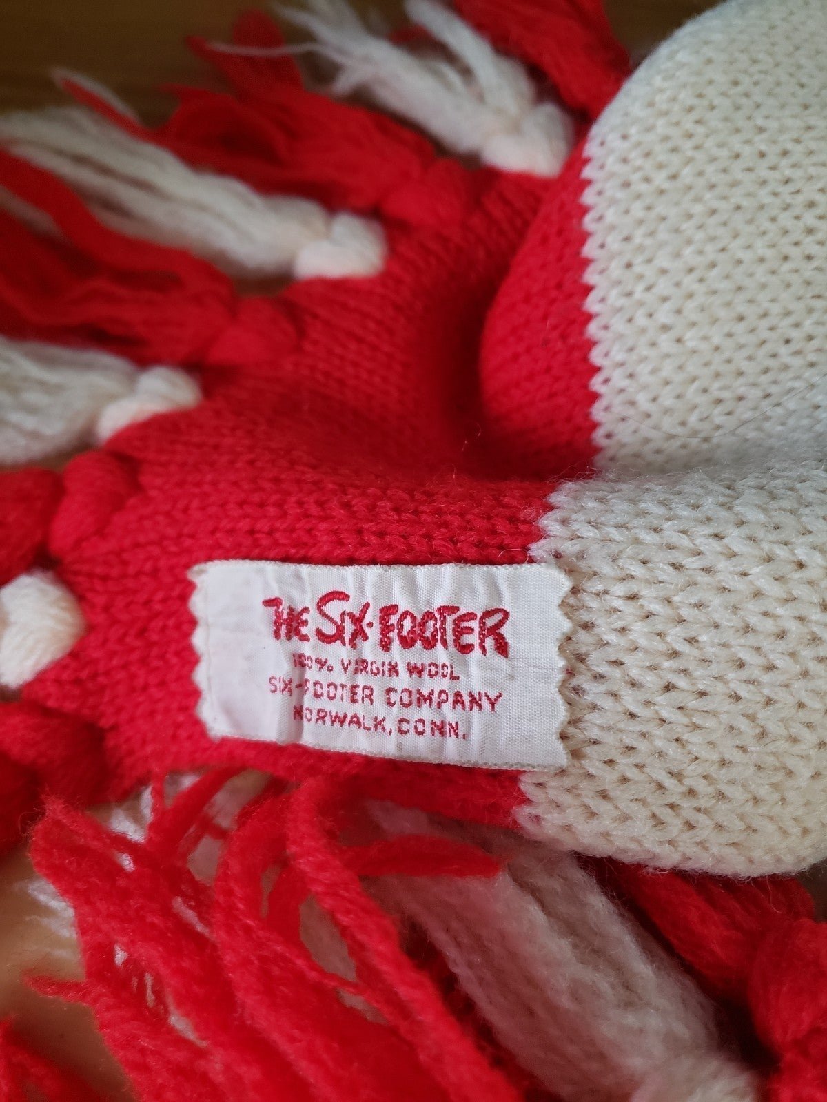 Vintage 60s/70s The Six Footer Red and Cream Scarf