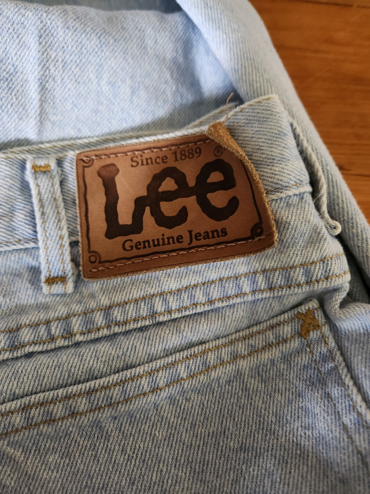 90s Lee Light Wash Jeans
