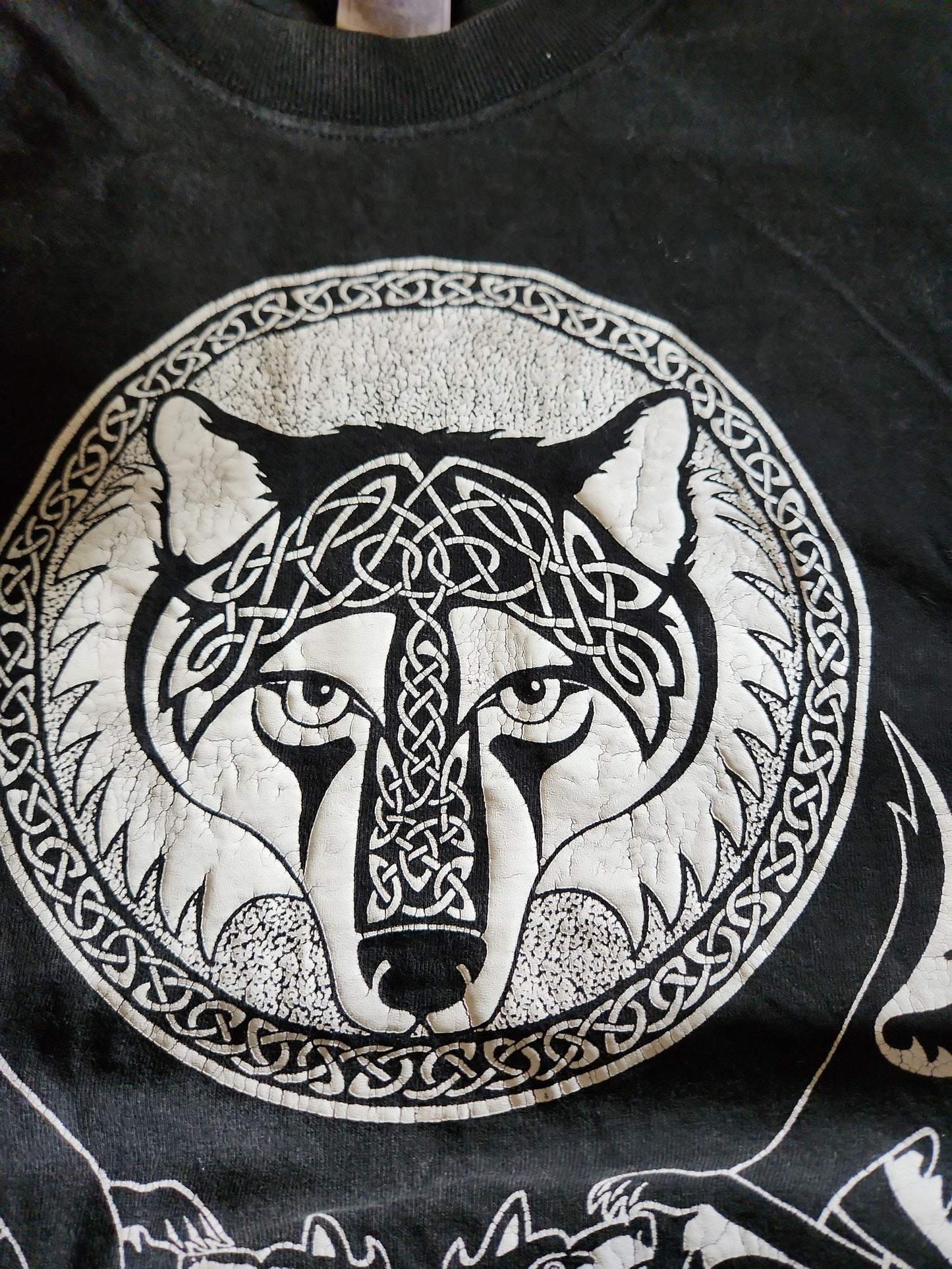 90s Black and White Wolf Print Tee