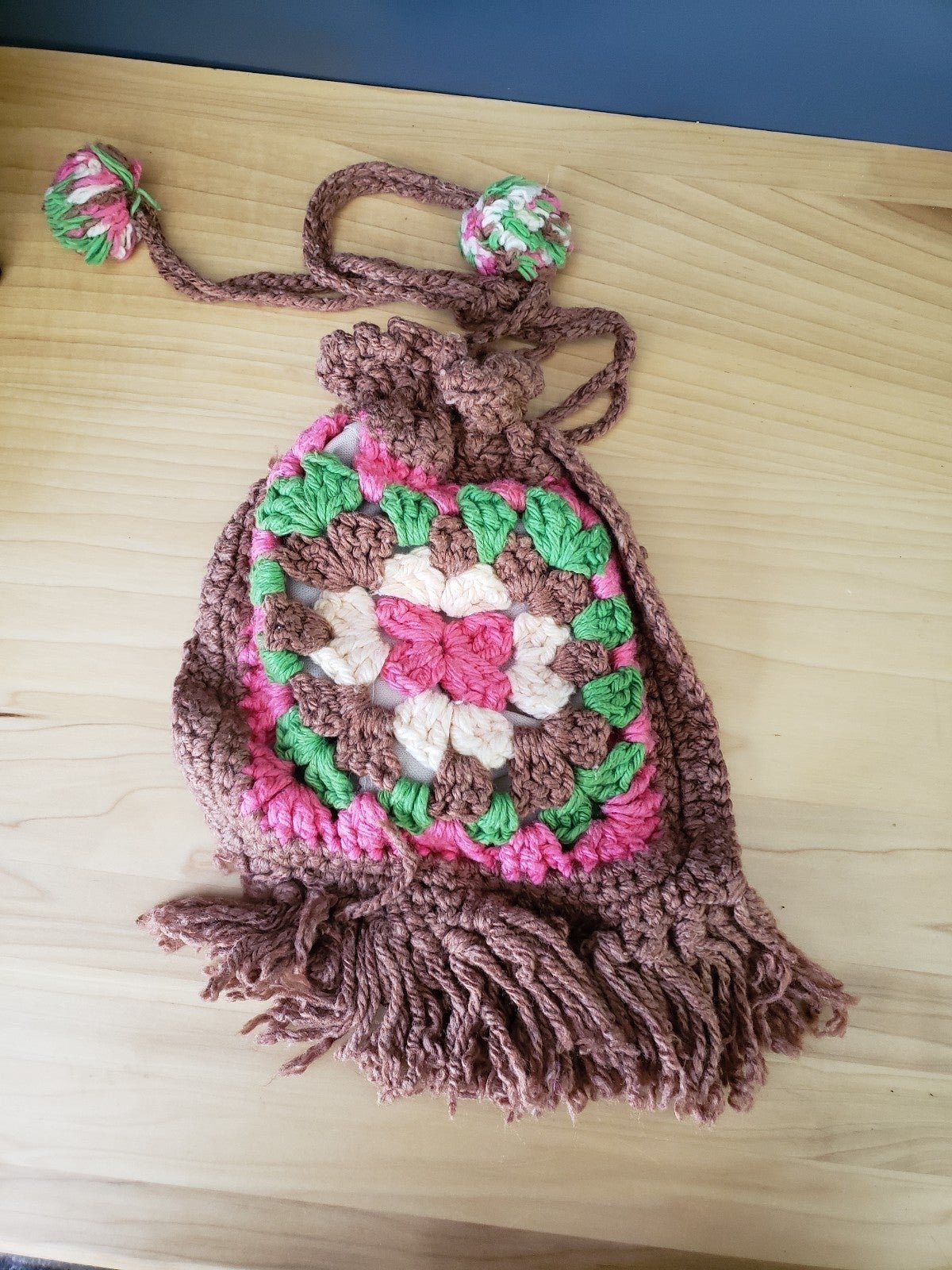 Vintage 70s Crochet Cinch Bag