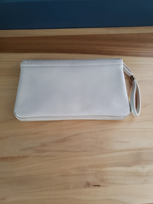 80s Faux Leather Cream Clutch Purse