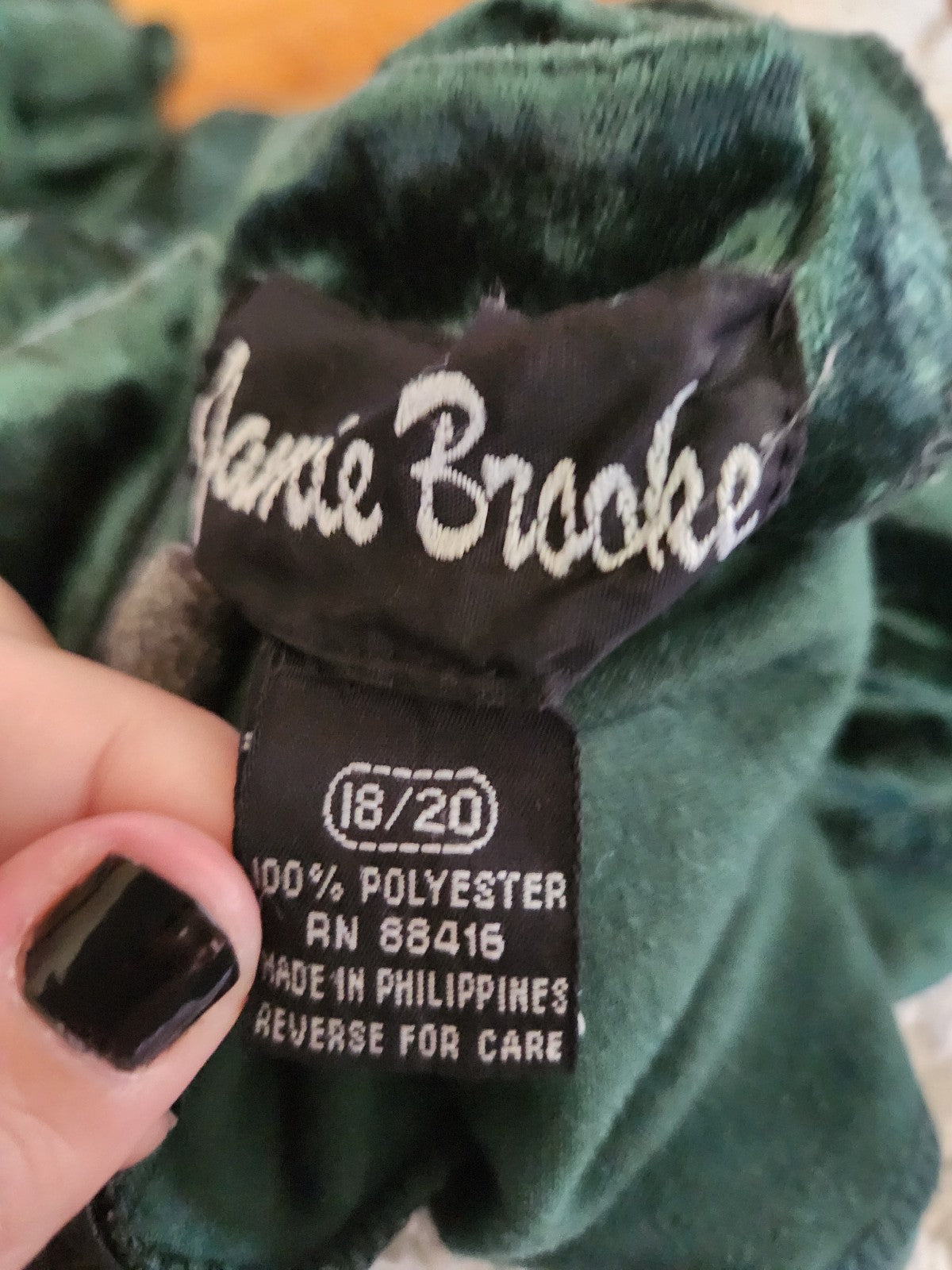 90s Green Crushed Velvet Long Sleeve Dress