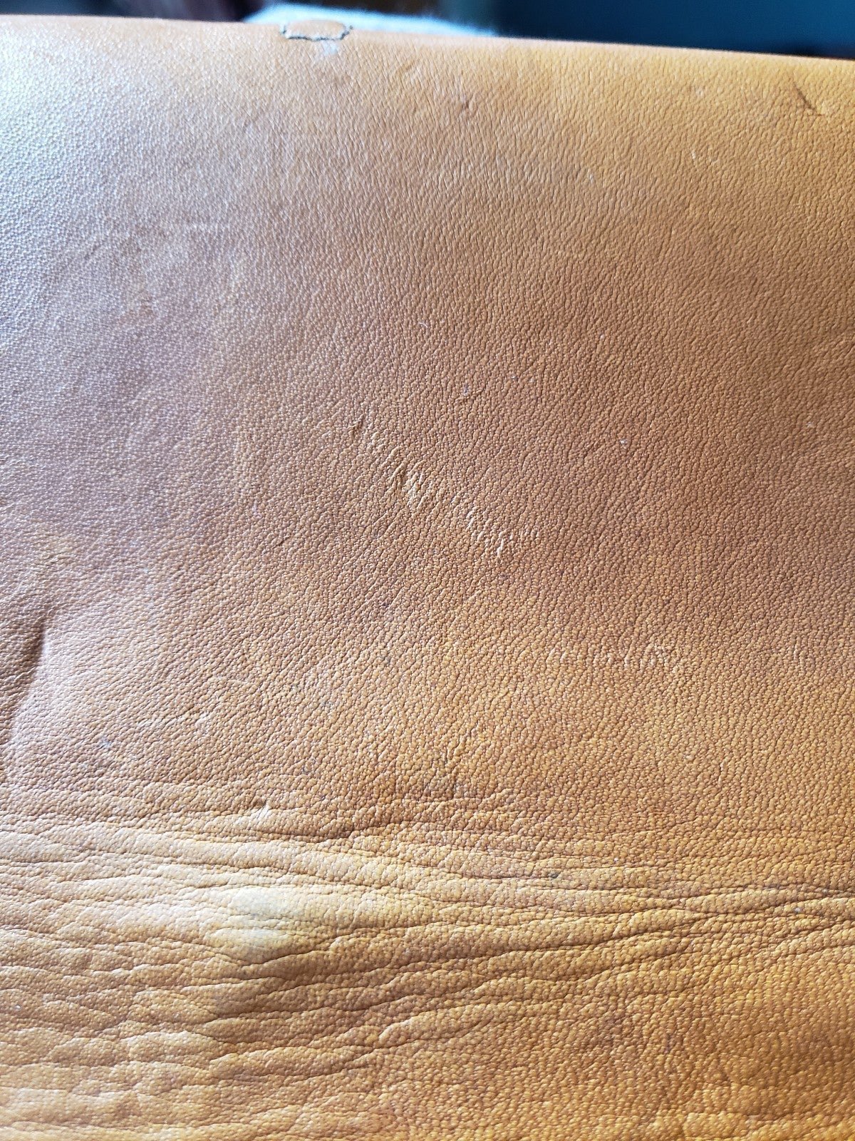 80s/90s Tan Leather Wallet