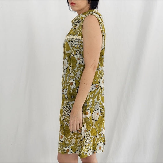 60s Home Made Green and White Flower Piwer Dress