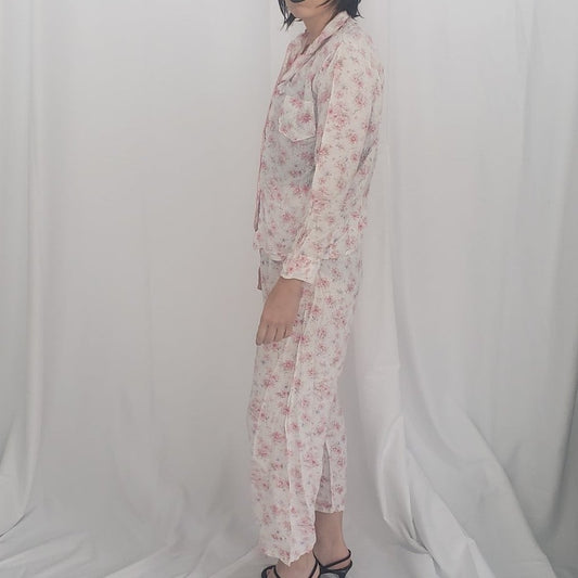70s White and Pink Floral Pajama Set