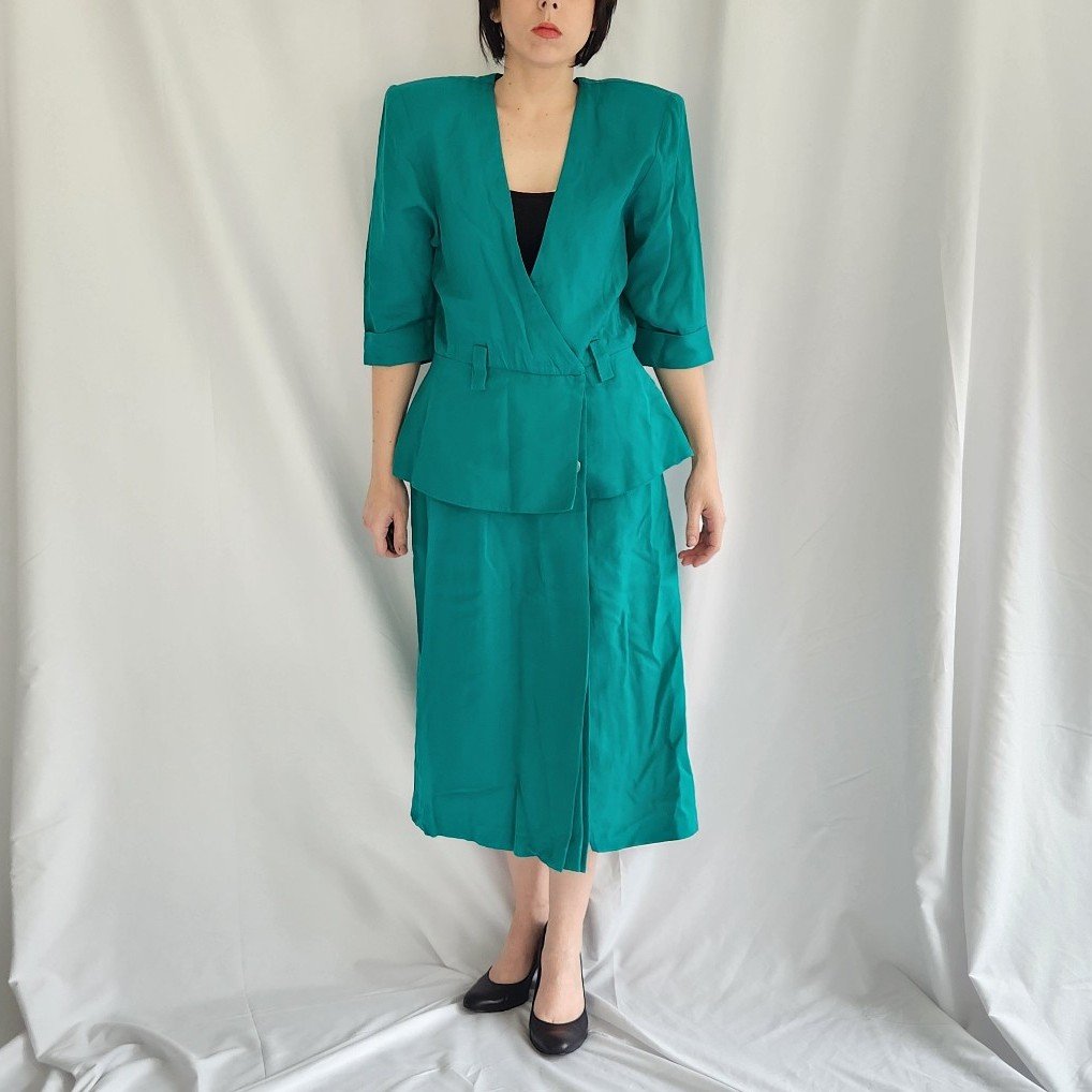 open lace back dress 80s does 40s Nipped Waist Peplum Suit Fitted Dress & Jacket Designer A –  Vintage Fashion Library main image 0
