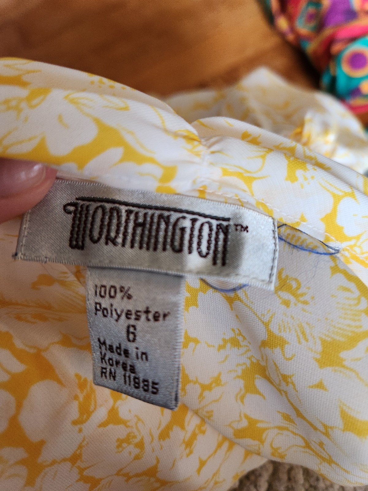 90s Yellow and White Floral Blouse