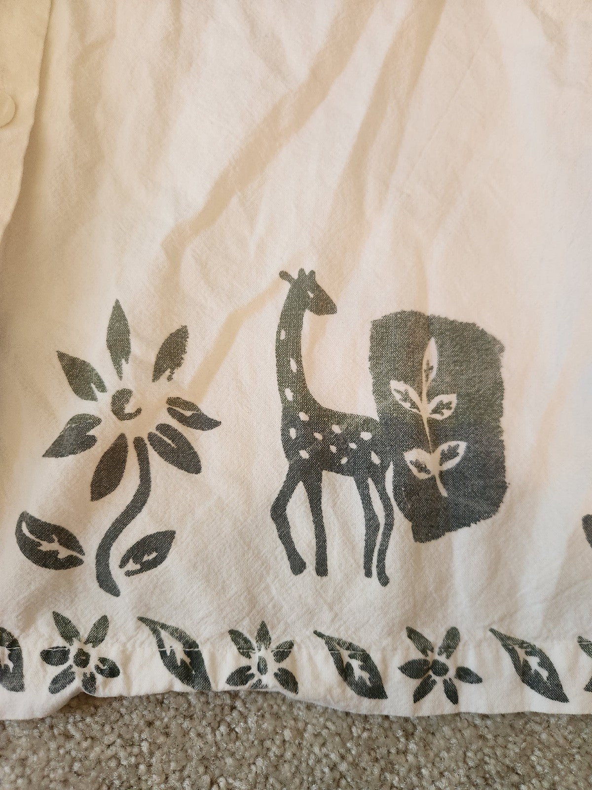 90s/00s White and gray Giraffe Print 100% Cotton Set