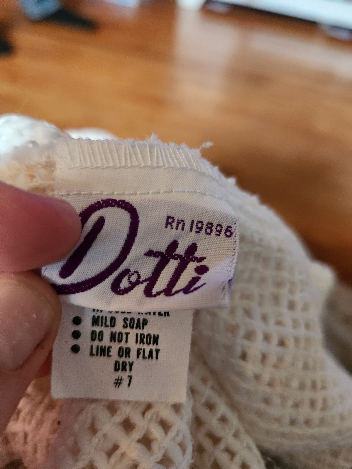 70s Cream Loose Knit Sleeveless Cardigan