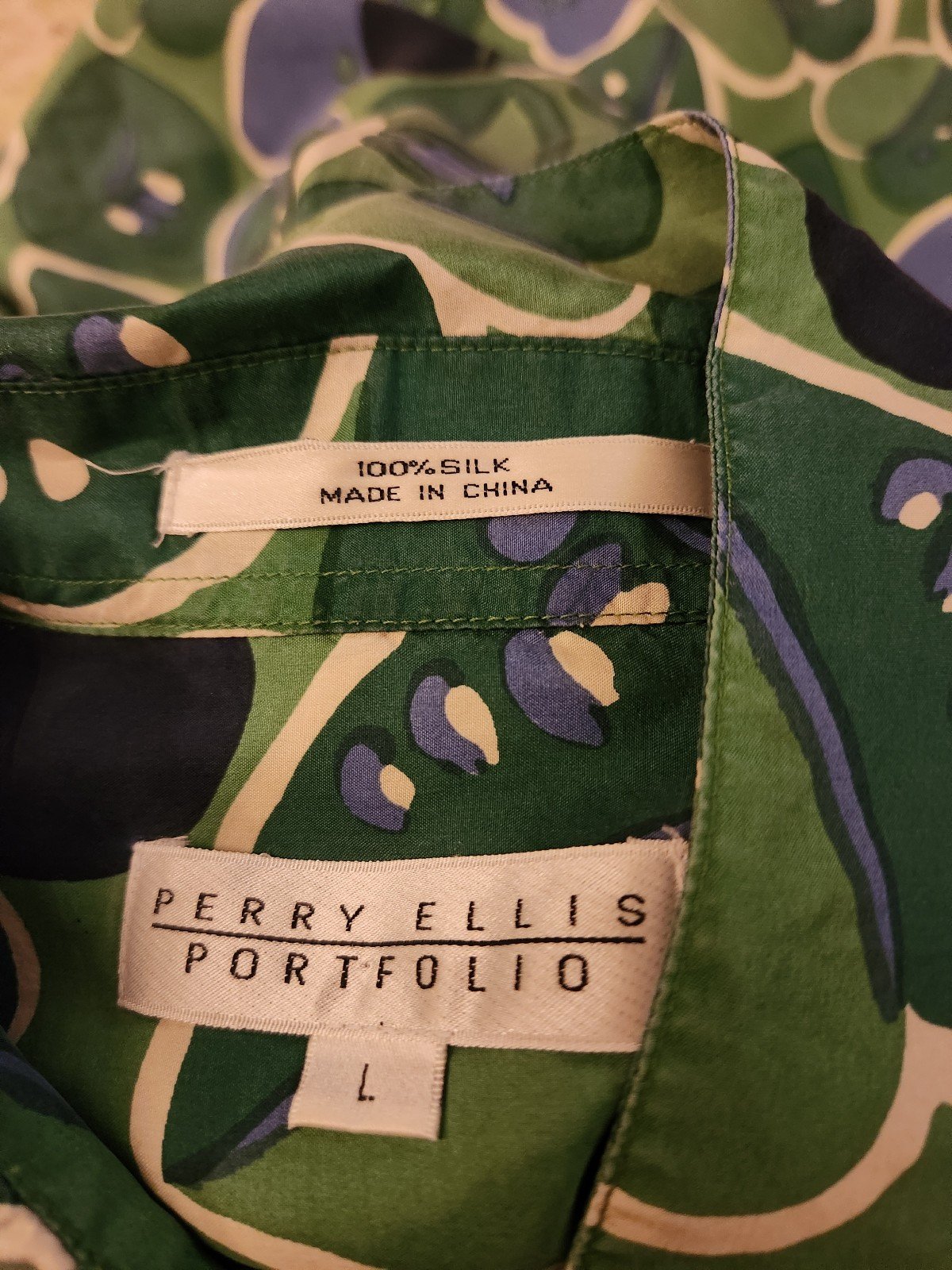 90s/Y2K Green and Blue Silk Shirt