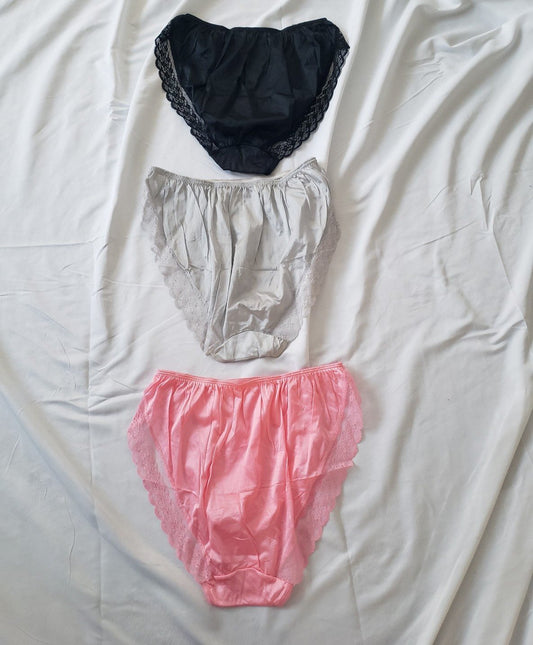 80s Ultra High Cut Lacy Panties