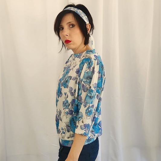 70s Blue and White Floral Blouse