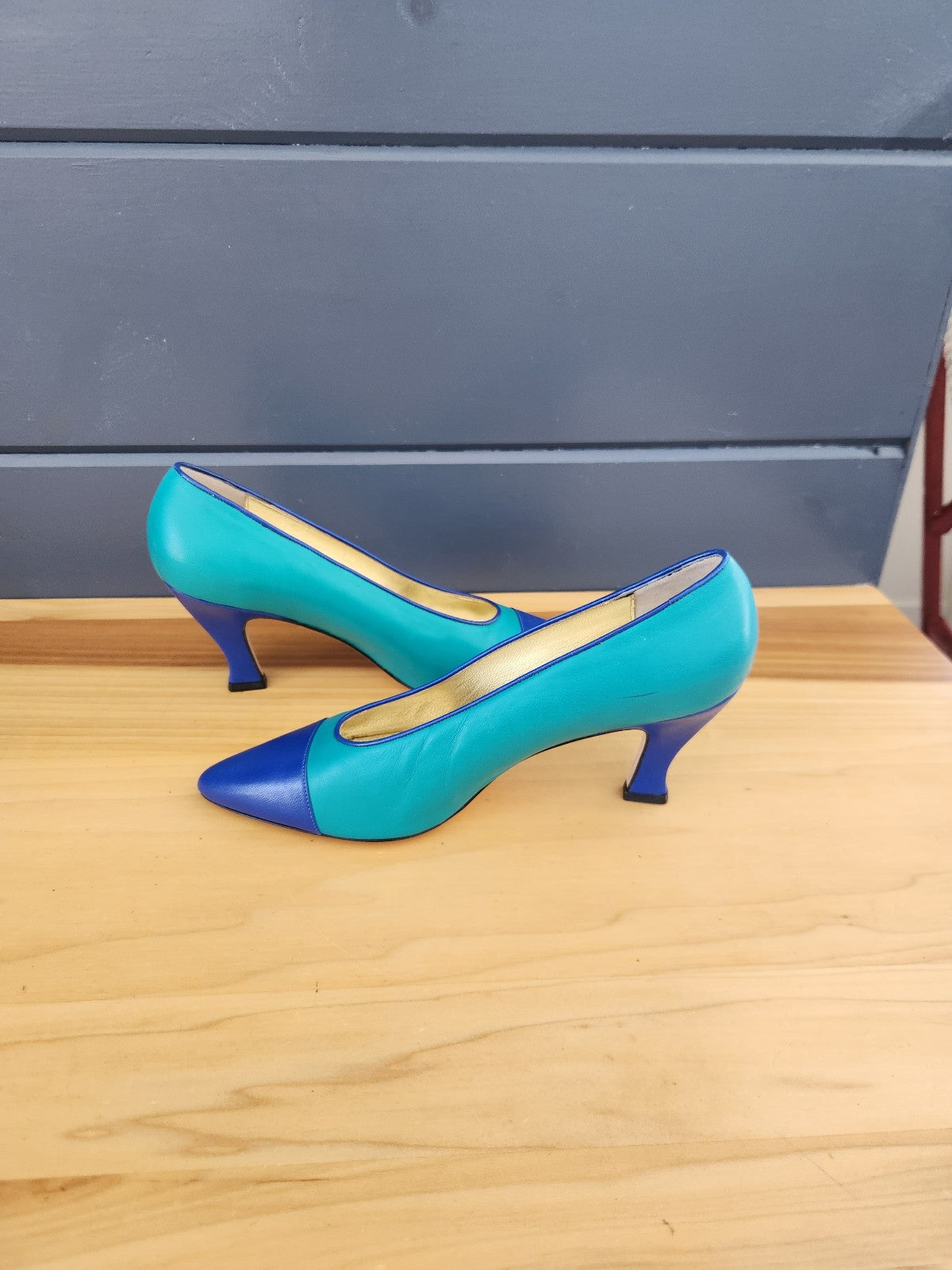 80s Teal and Blue Leather Pumps