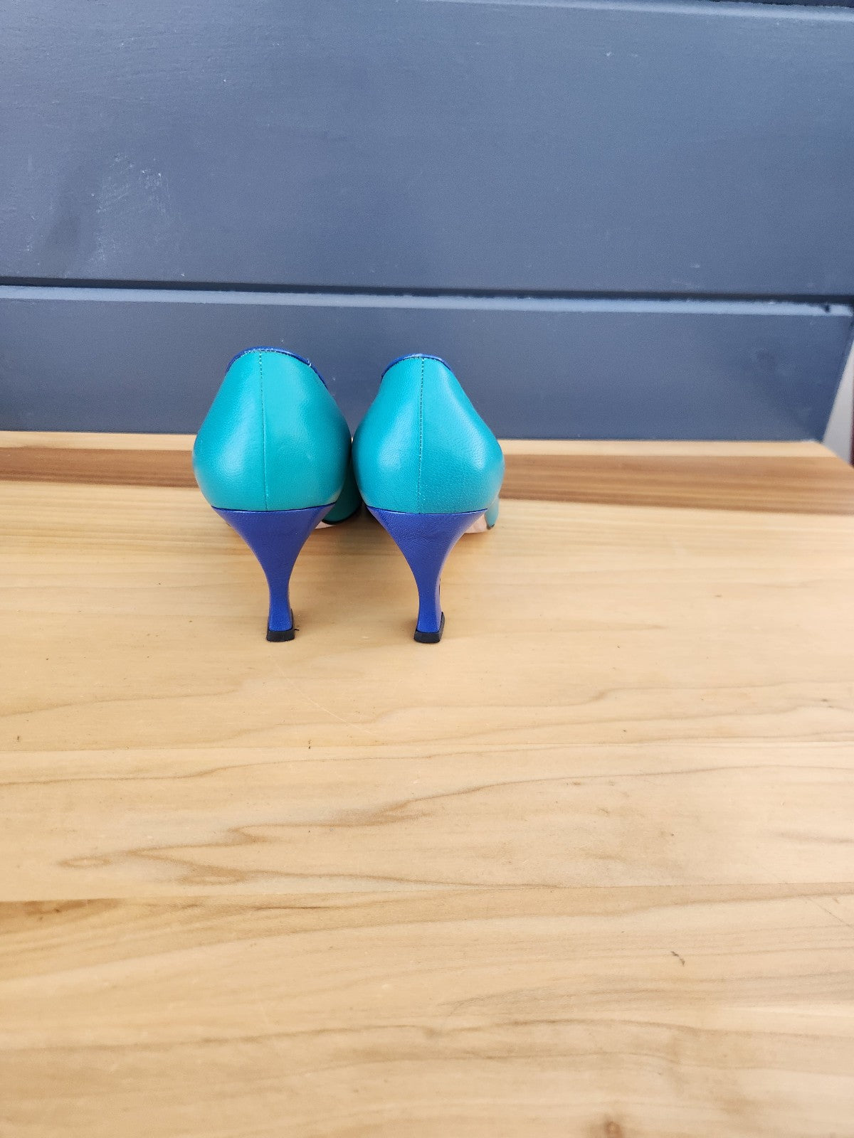 80s Teal and Blue Leather Pumps