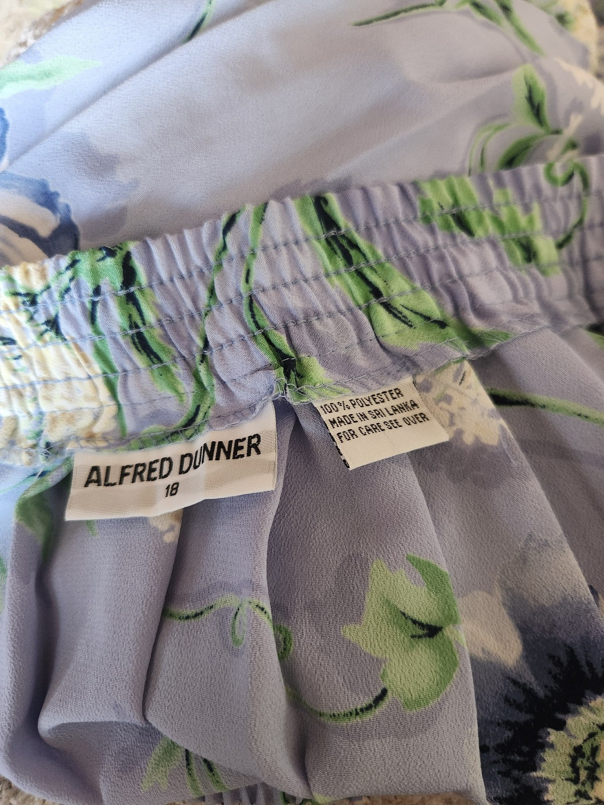 90s/00s Blue Floral Pleated Midi Skirt