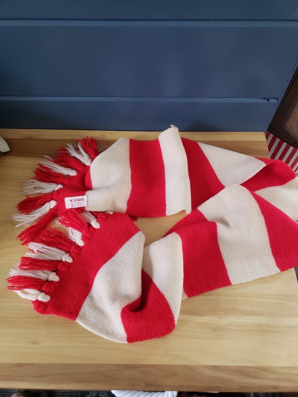 Vintage 60s/70s The Six Footer Red and Cream Scarf
