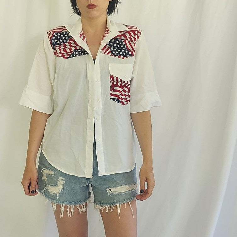 90s/Y2K American Flag Detail Button Down