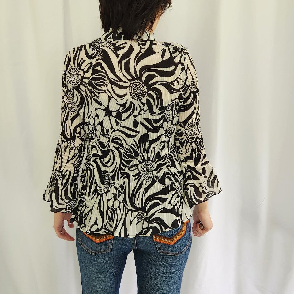 00s Does 70s Black and White Funky Top