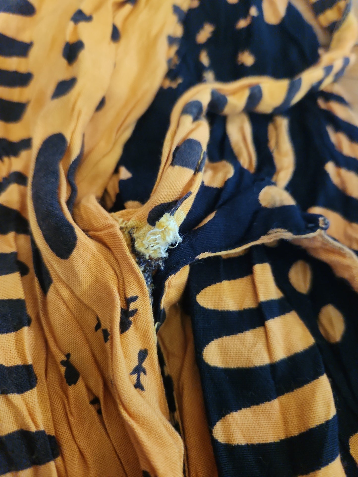 80s/90s Yellow and Black Layered Kaftan