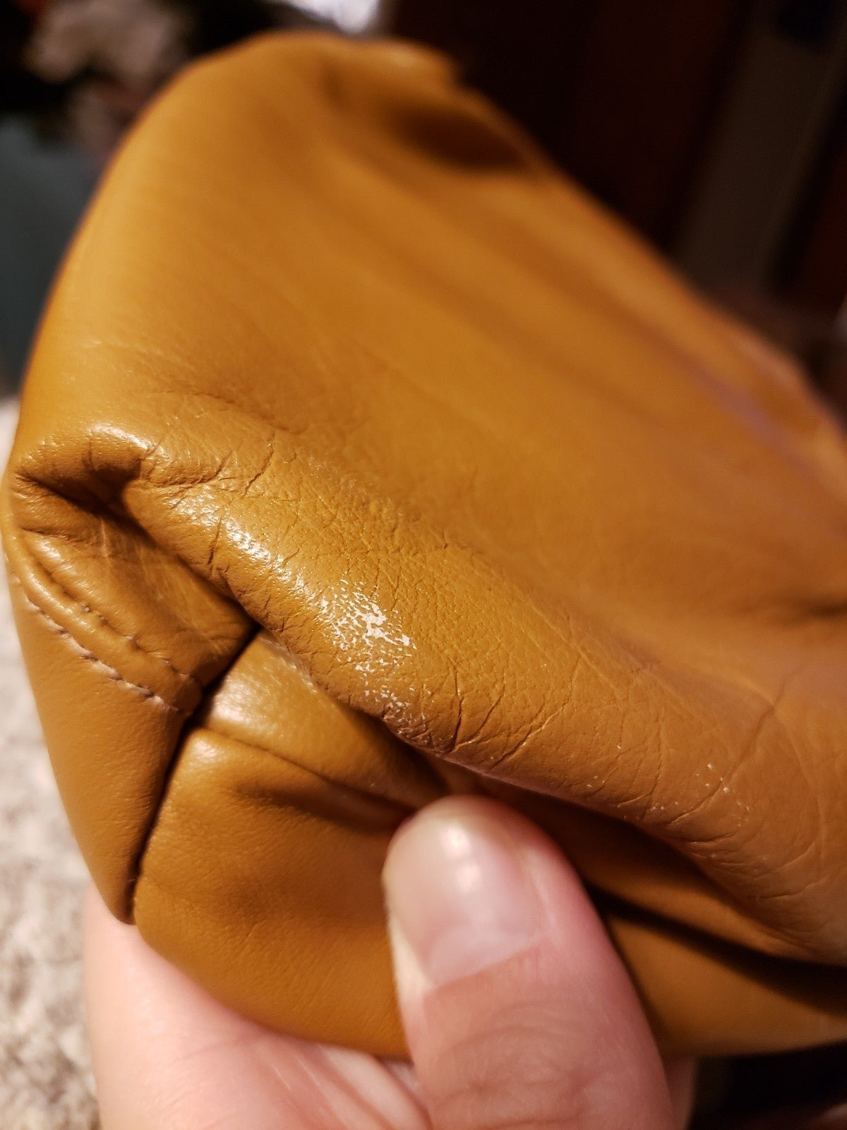 Vintage Tan Vegan Leather Handbag with Gold Chain