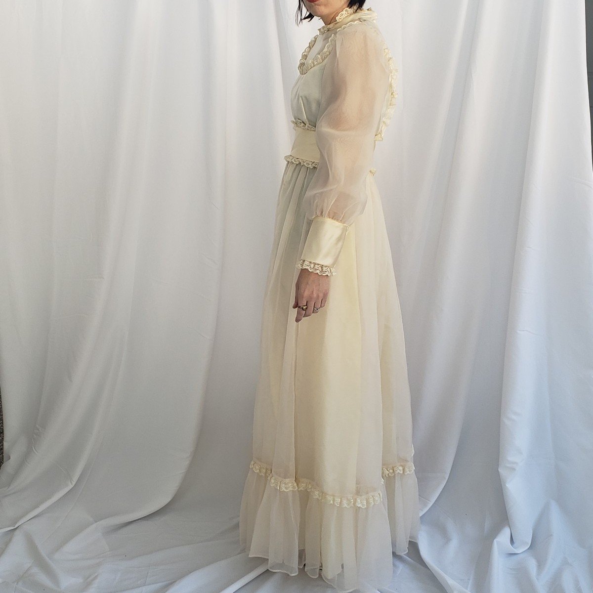 70s Cream Long Sleeve Wedding Gown