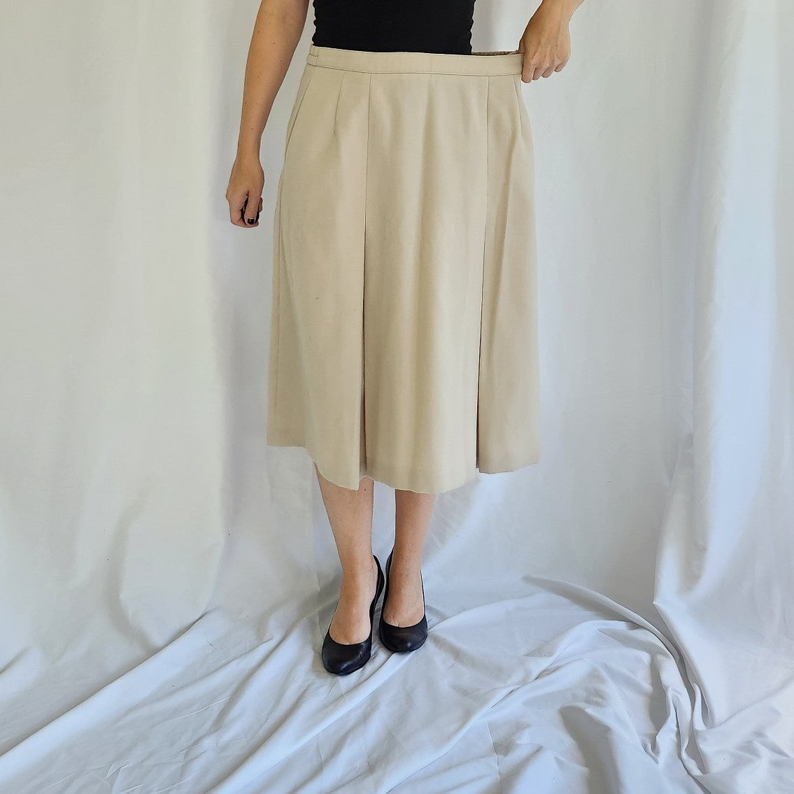 80s Tan Pleated Skirt