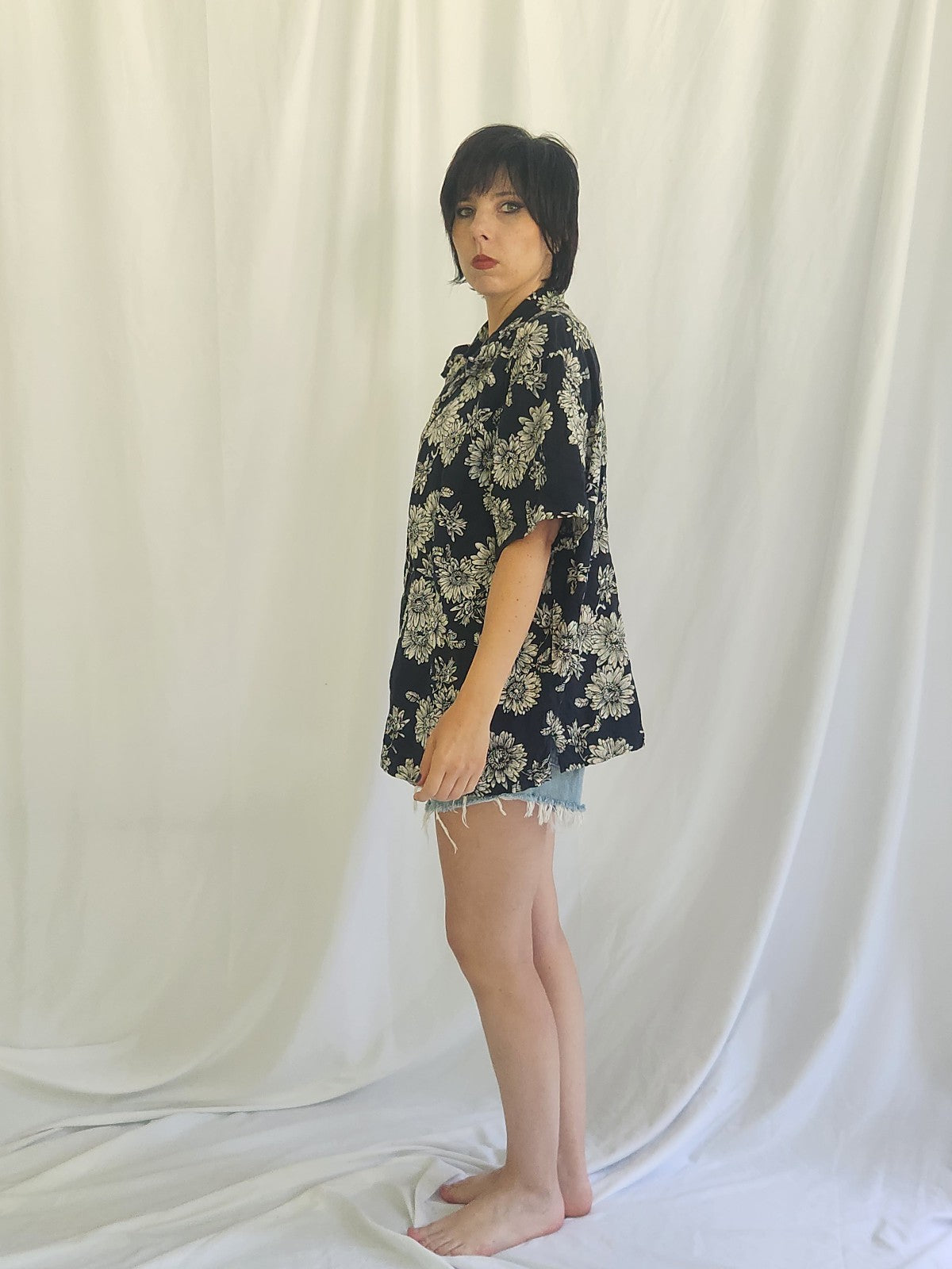 90s/00s 100% Cotton Black and White Sunflower Print Button Down