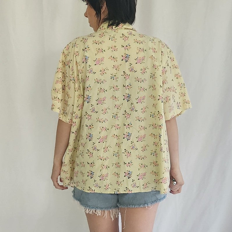 90s/00s Pastel Yellow and Pink Floral Button Down