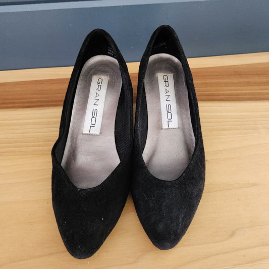 90s Black Velour Kitten Heels