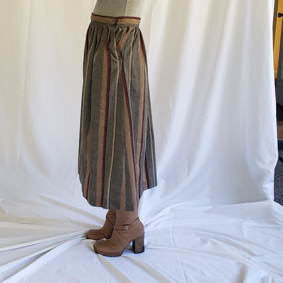 70s/80s Gray, Tan, Red Striped Midi Skirt