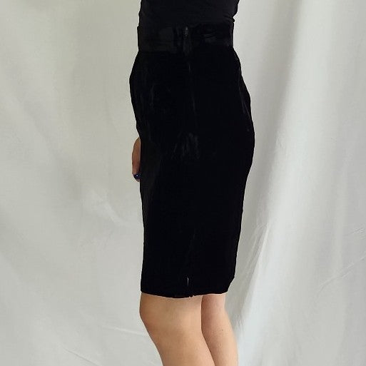 90s Black Velvet Pencil Skirt