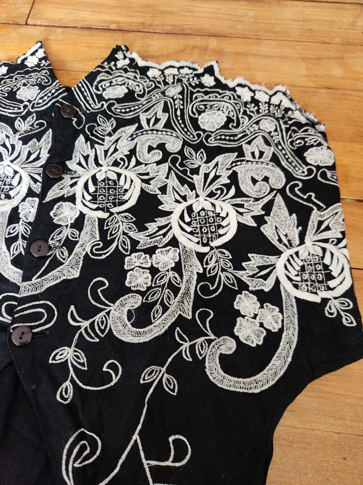 90s Black and White Rayon Vest