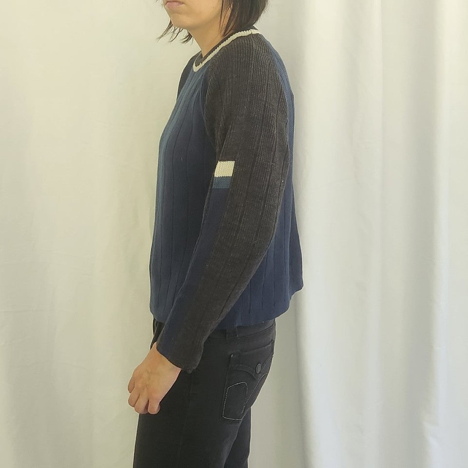 Y2K Blue and Gray Sweater