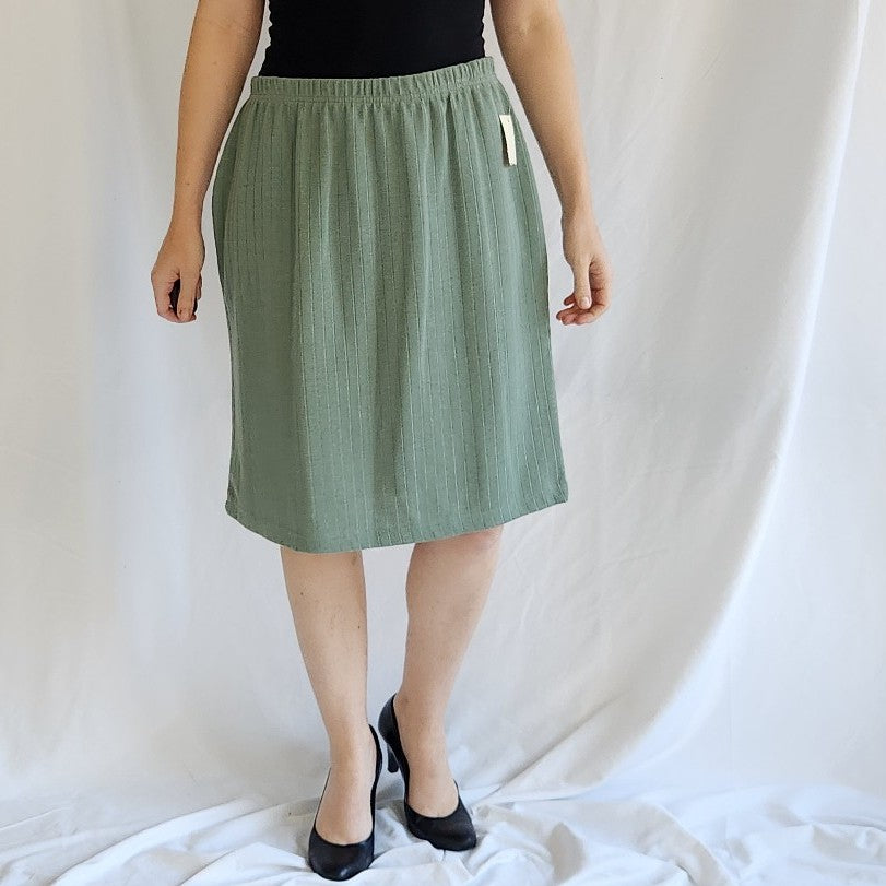 90s Green Tee and Skirt Set