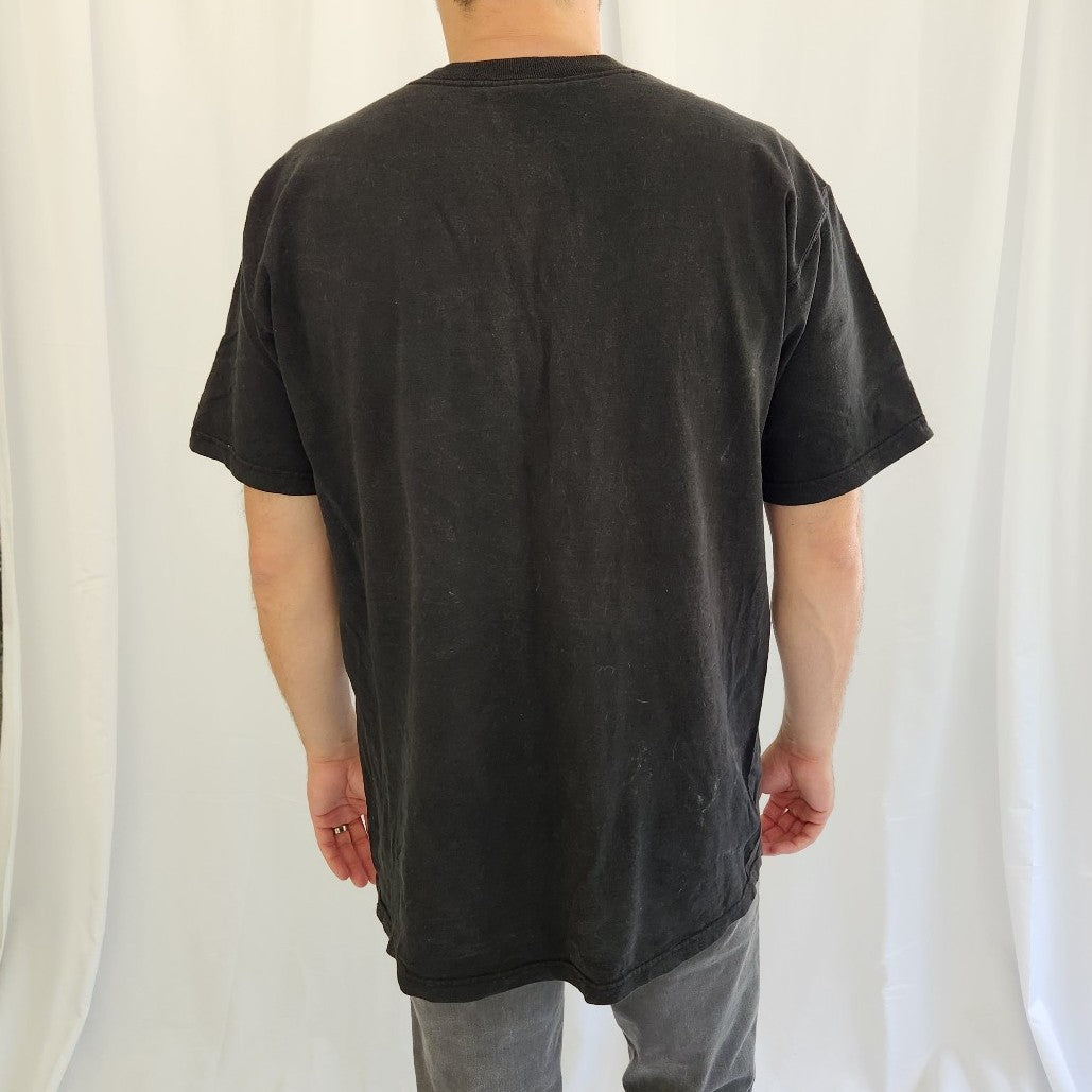 90s Black and White Wolf Print Tee