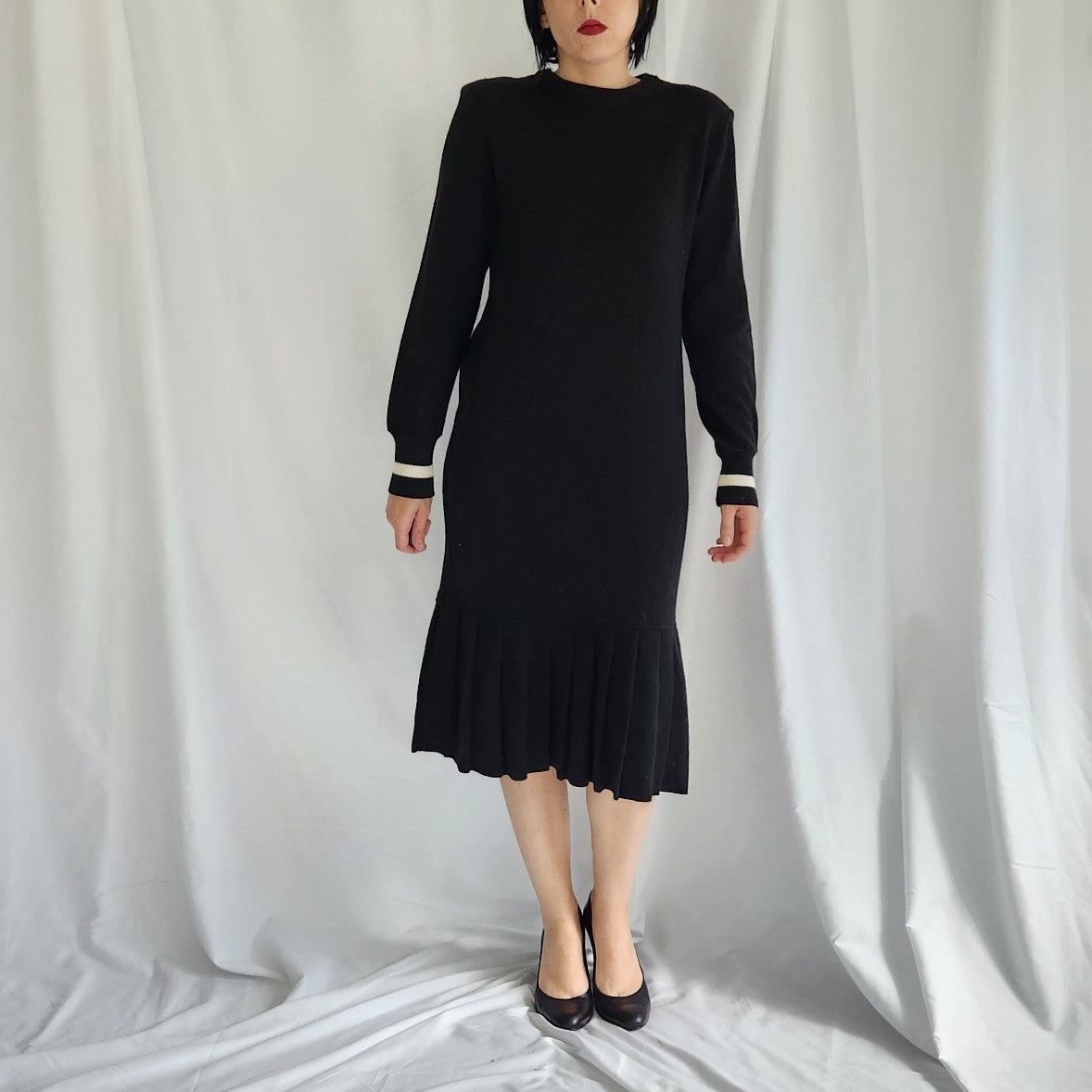 90s Black Midi Length Sweater Dress