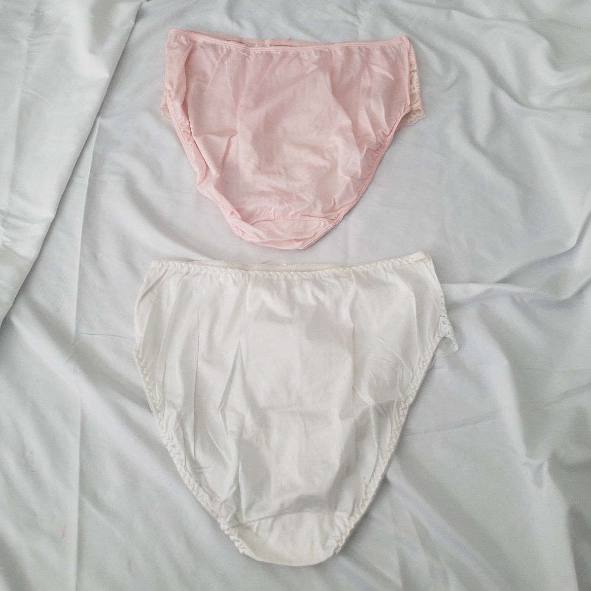 80s White and Pink Lacy Panties
