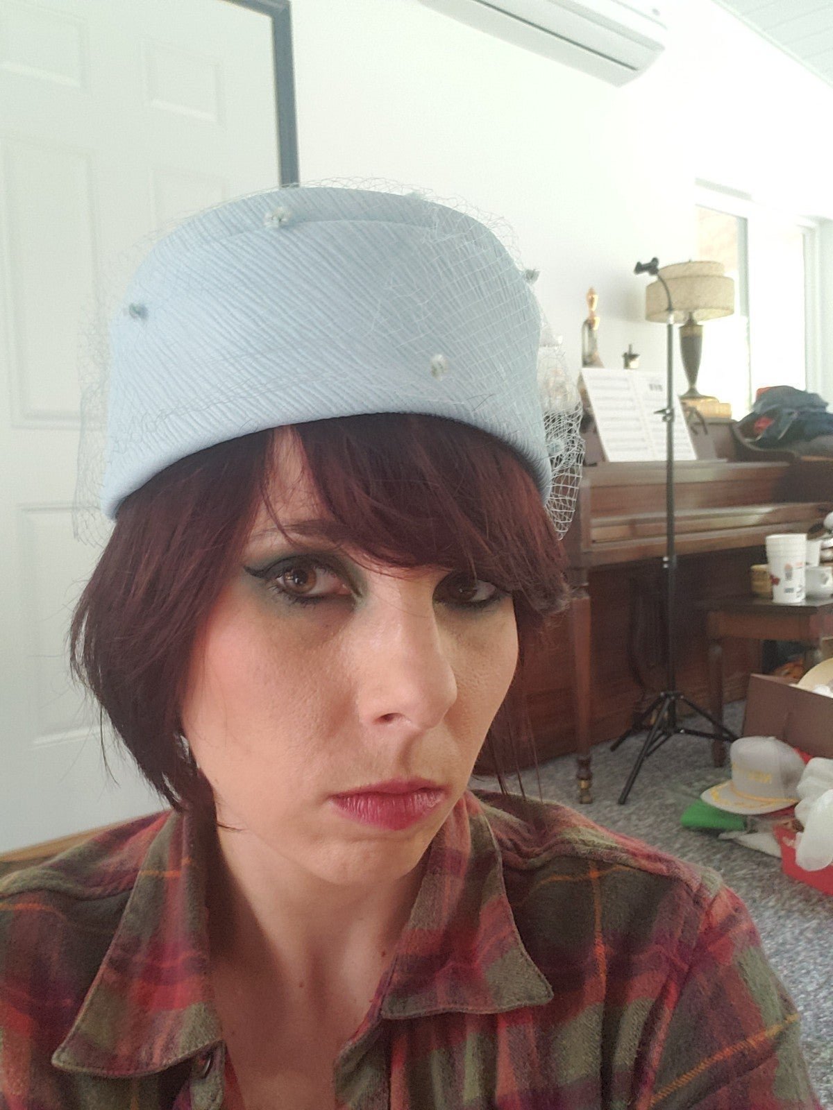Vintage 60s Baby Blue Pillbox Hat