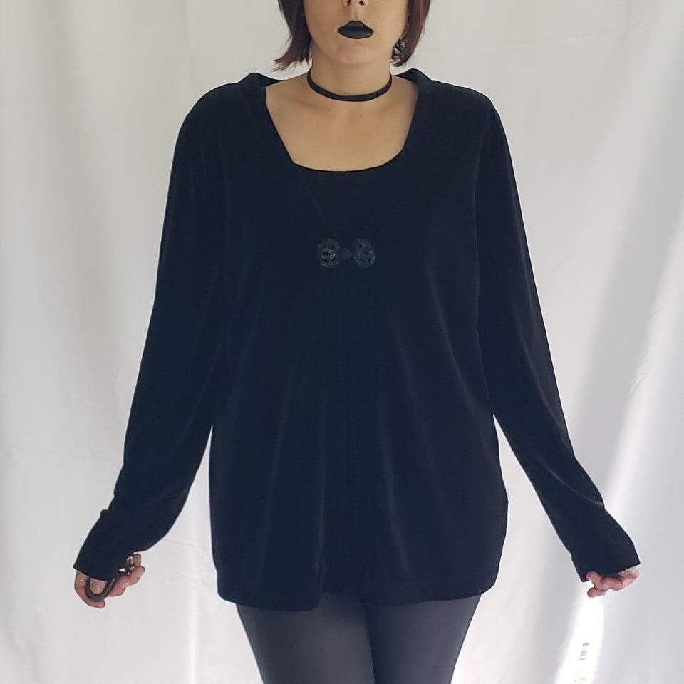 NWT White Stag Black Velvet Top