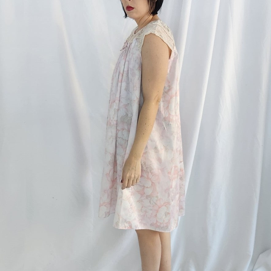 80s/90s Pink Floral Nightgown