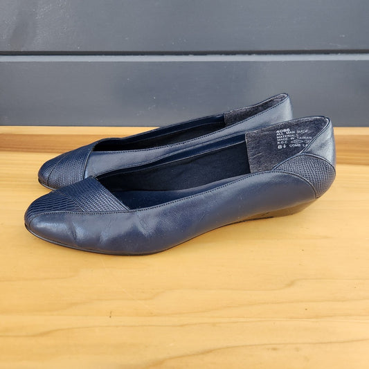 80s Blue Faux Leather Flats