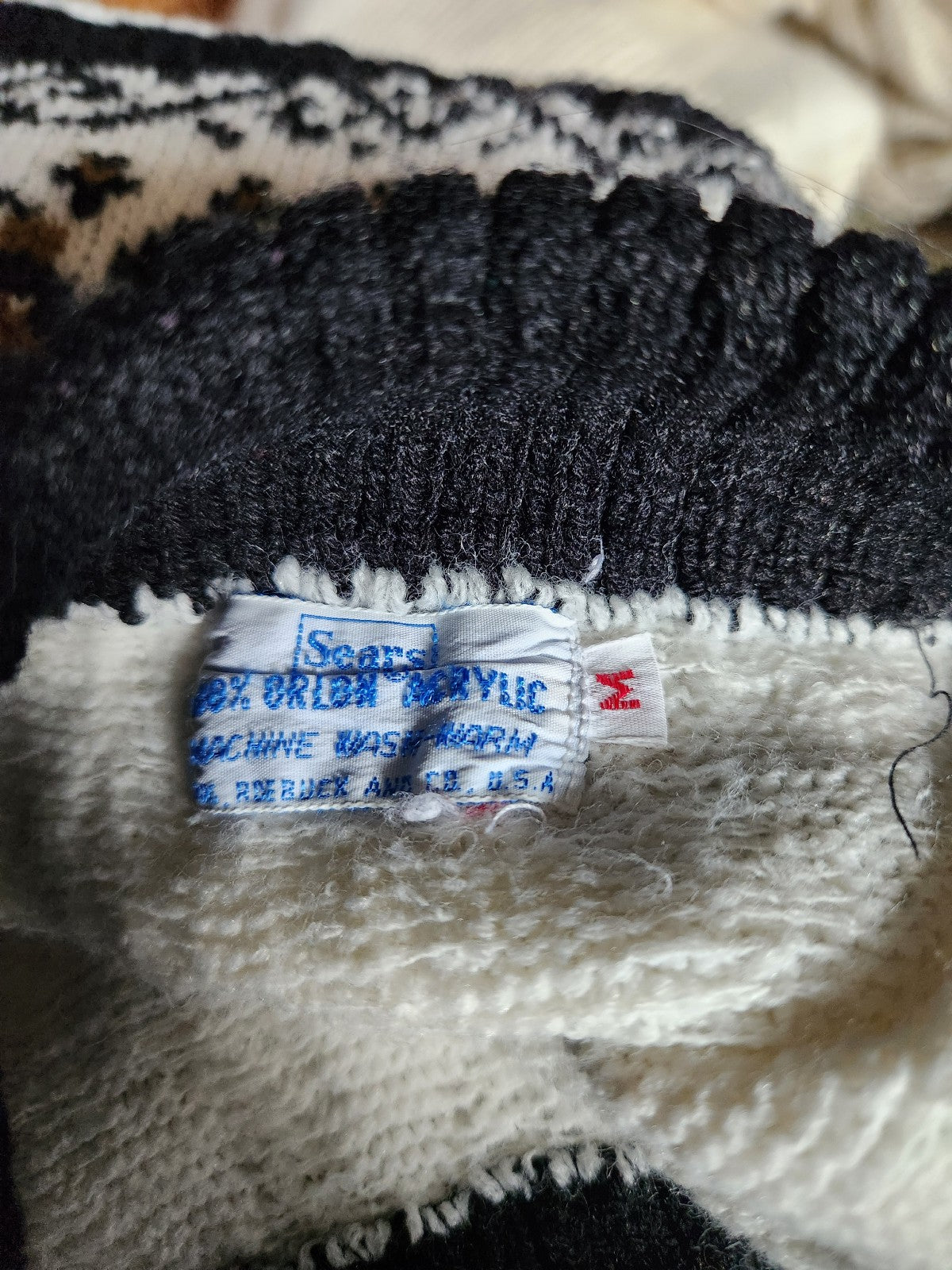 80s White, Black, and Brown Mock Turtleneck Sweater