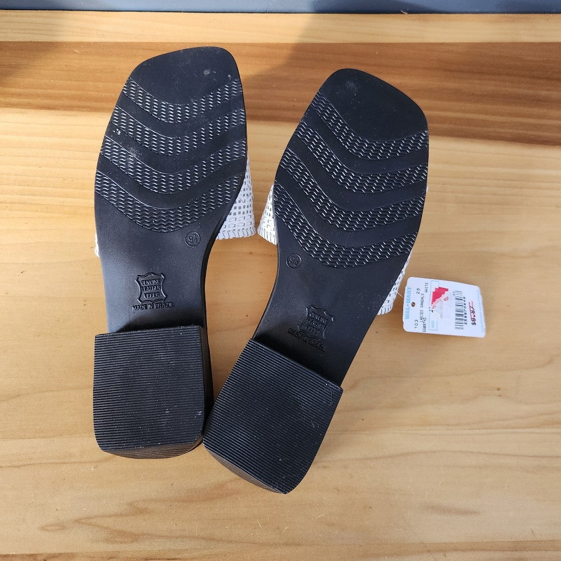 Y2K Deadstock White Leather Slides