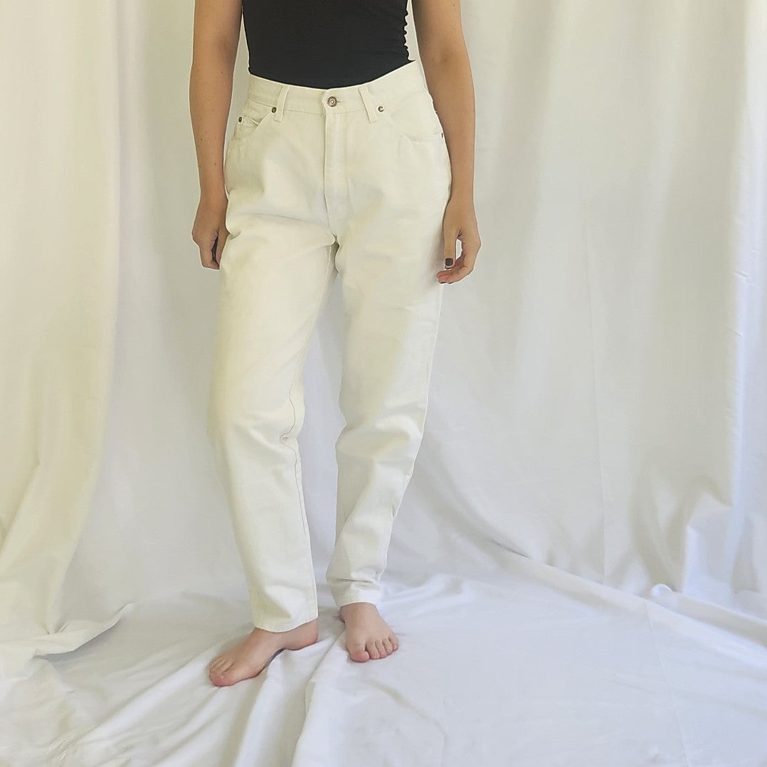 90s Levi's 900 Series White Jeans