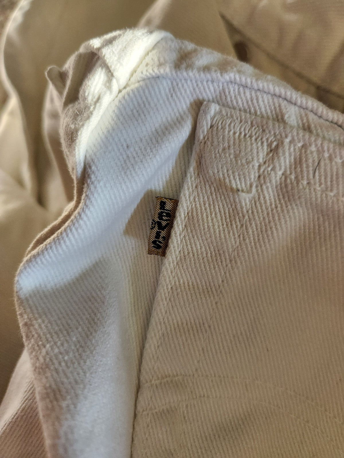 90s Levi's 900 Series White Jeans