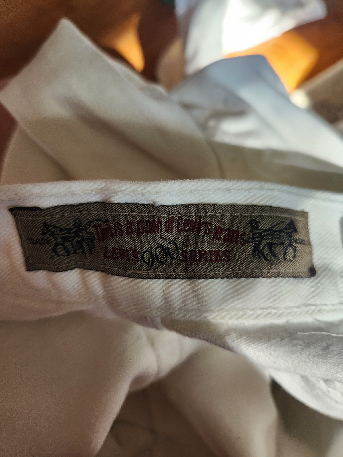 90s Levi's 900 Series White Jeans
