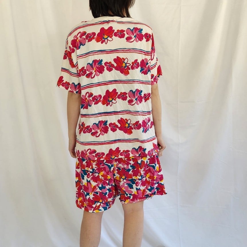 90s Pink Floral Tee and Shorts Set