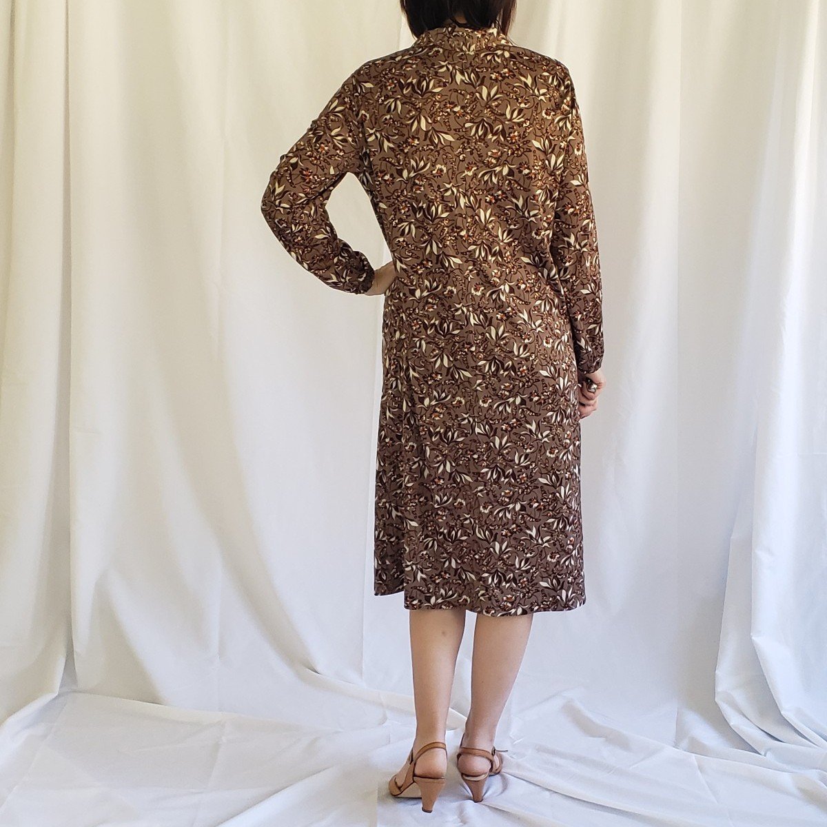 70s Brown Floral Sheath Dress