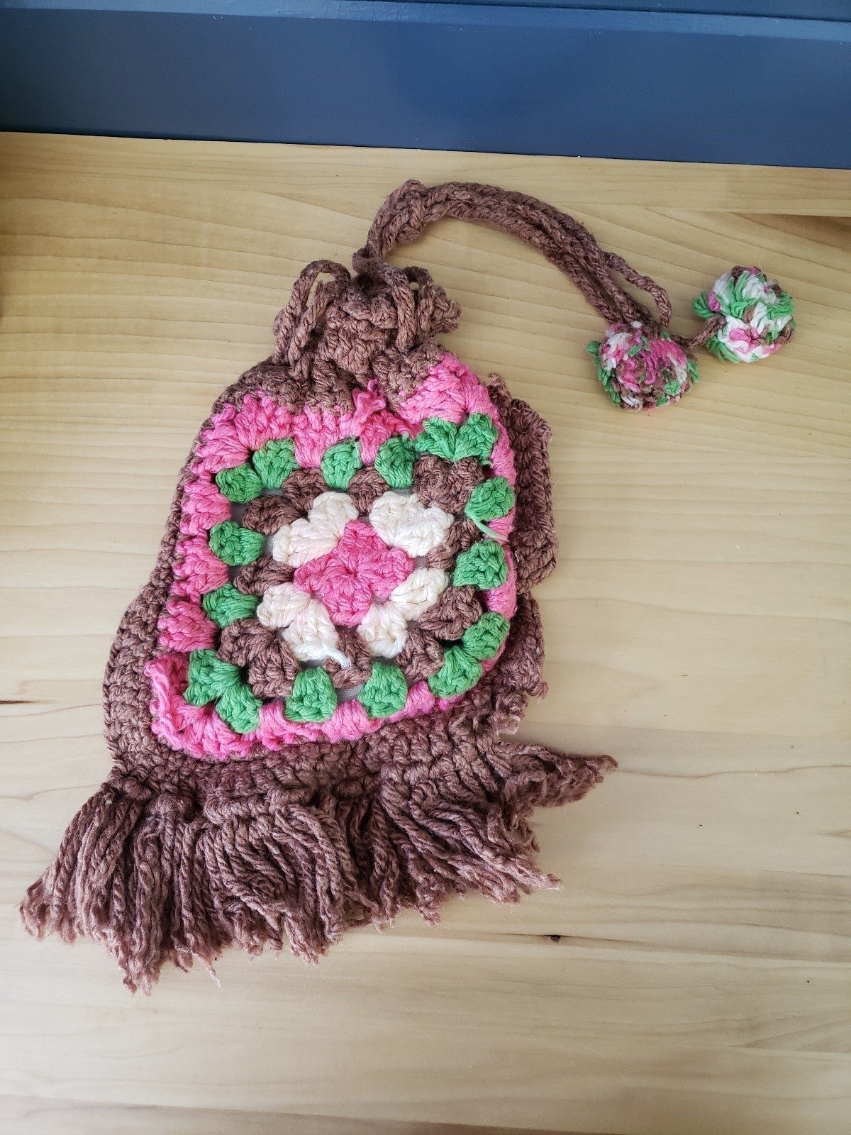 Vintage 70s Crochet Cinch Bag