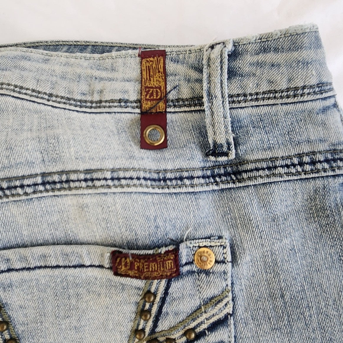Y2K Zana Di Capris